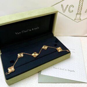 Van Cleef & Arpels bracelet